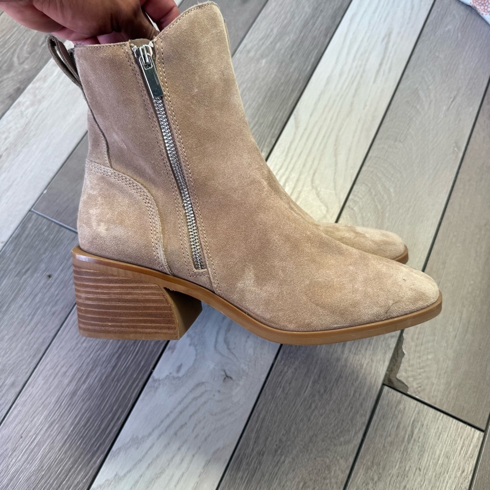 Steve Madden Tan Ankle Booties with Elastic Panels - Picture 5 of 9